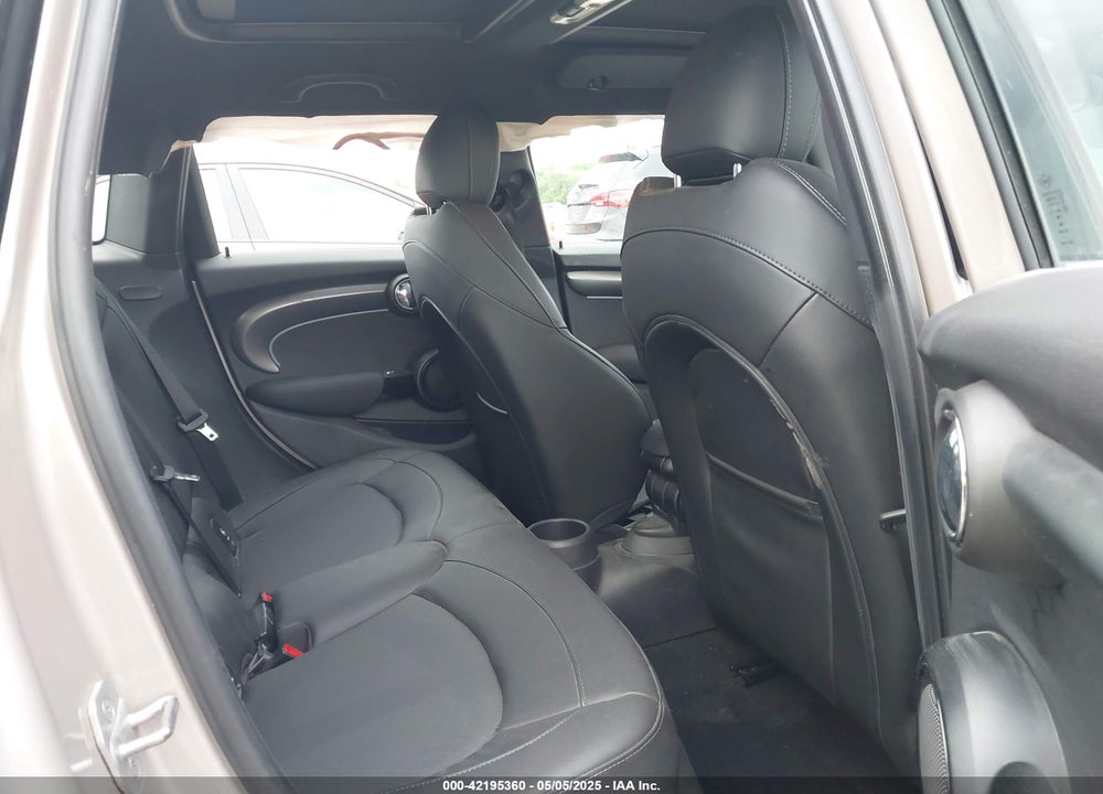 2022 MINI HARDTOP COOPER S VIN: WMW53DK0XN2R38274