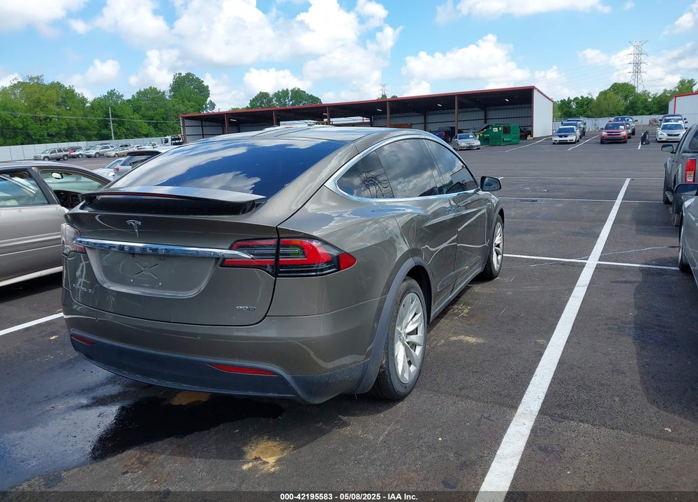 2016 TESLA MODEL X VIN: 5YJXCAE26GF008007