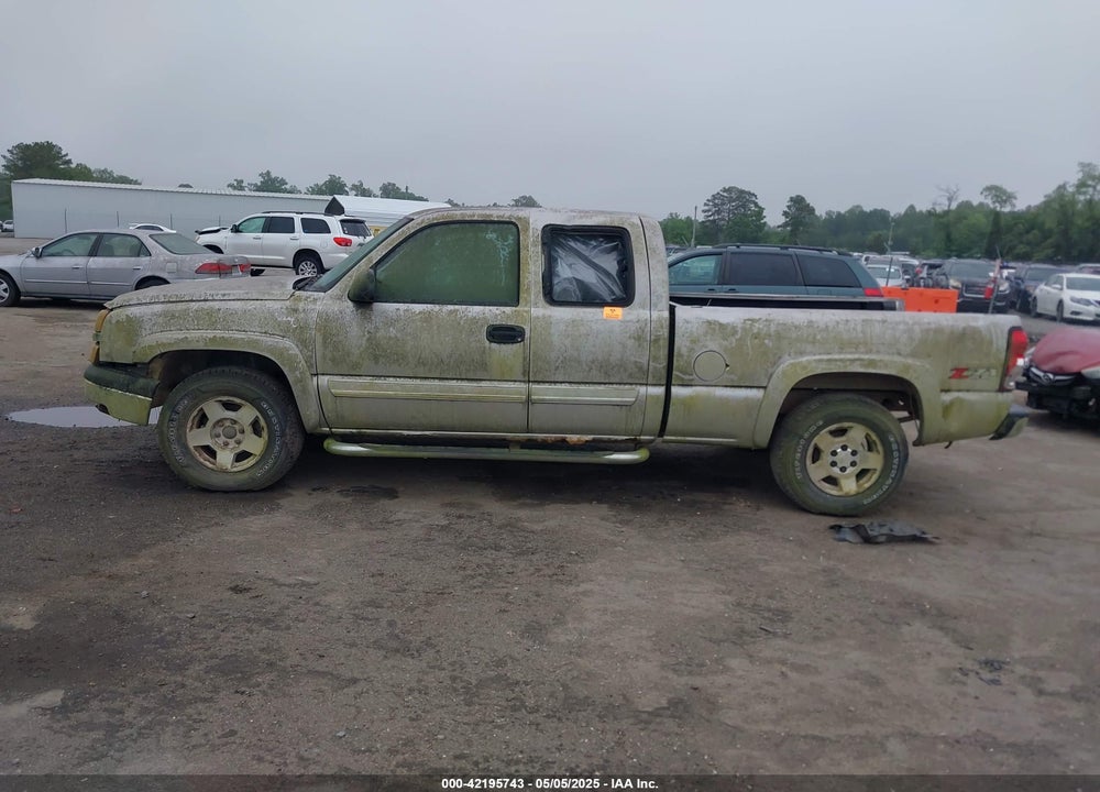 2005 CHEVROLET SILVERADO 1500 Z71 VIN: 1GCEK19B25E325317