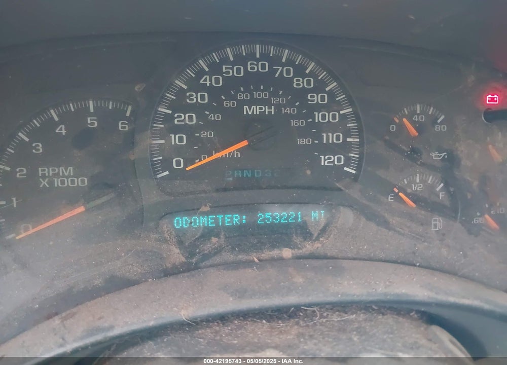 2005 CHEVROLET SILVERADO 1500 Z71 VIN: 1GCEK19B25E325317