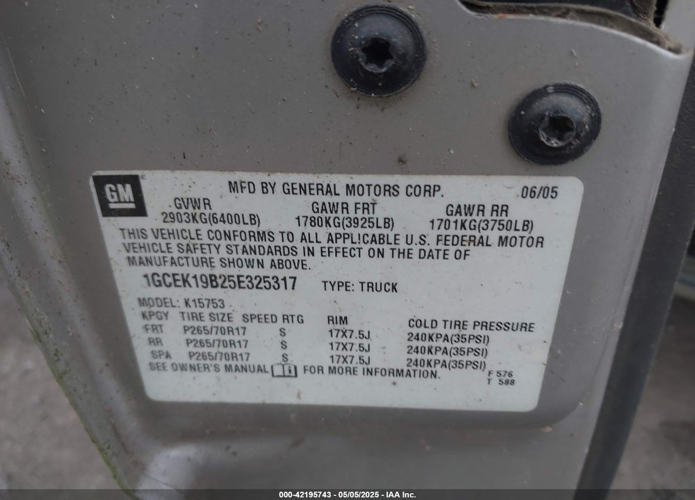 2005 CHEVROLET SILVERADO 1500 Z71 VIN: 1GCEK19B25E325317