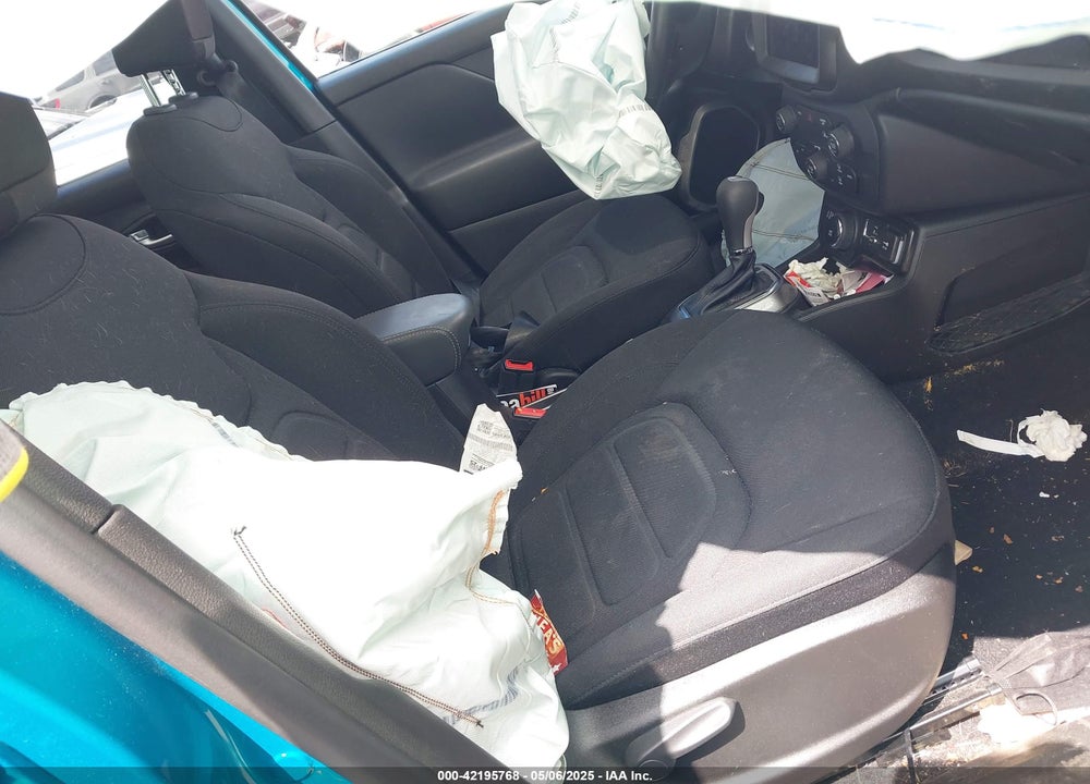 2022 JEEP RENEGADE LATITUDE 4X4 VIN: ZACNJDB1XNPN66679