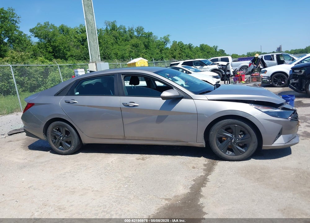 2023 HYUNDAI ELANTRA SEL VIN: KMHLM4AG8PU381969