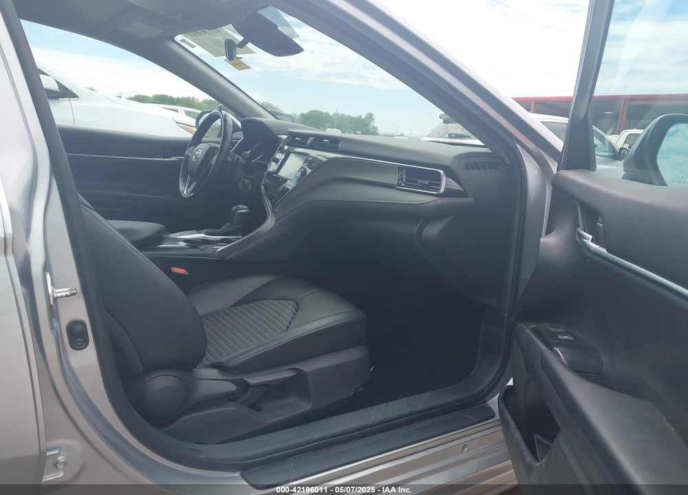 2020 TOYOTA CAMRY SE VIN: 4T1G11AK0LU924187