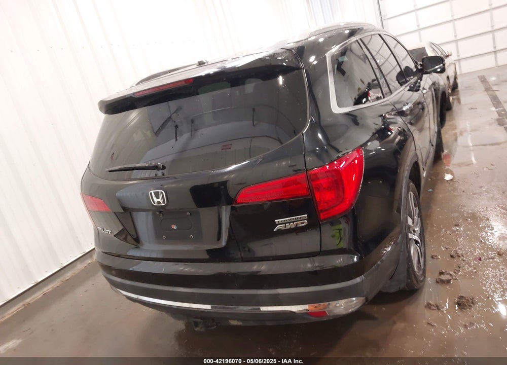 2018 HONDA PILOT VIN: 5FNYF6H94JB025087