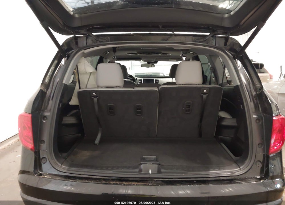 2018 HONDA PILOT VIN: 5FNYF6H94JB025087