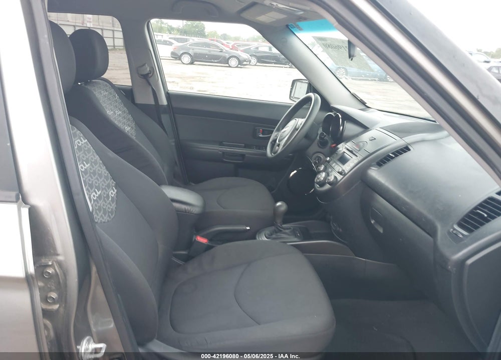 2011 KIA SOUL VIN: KNDJT2A21B7250428