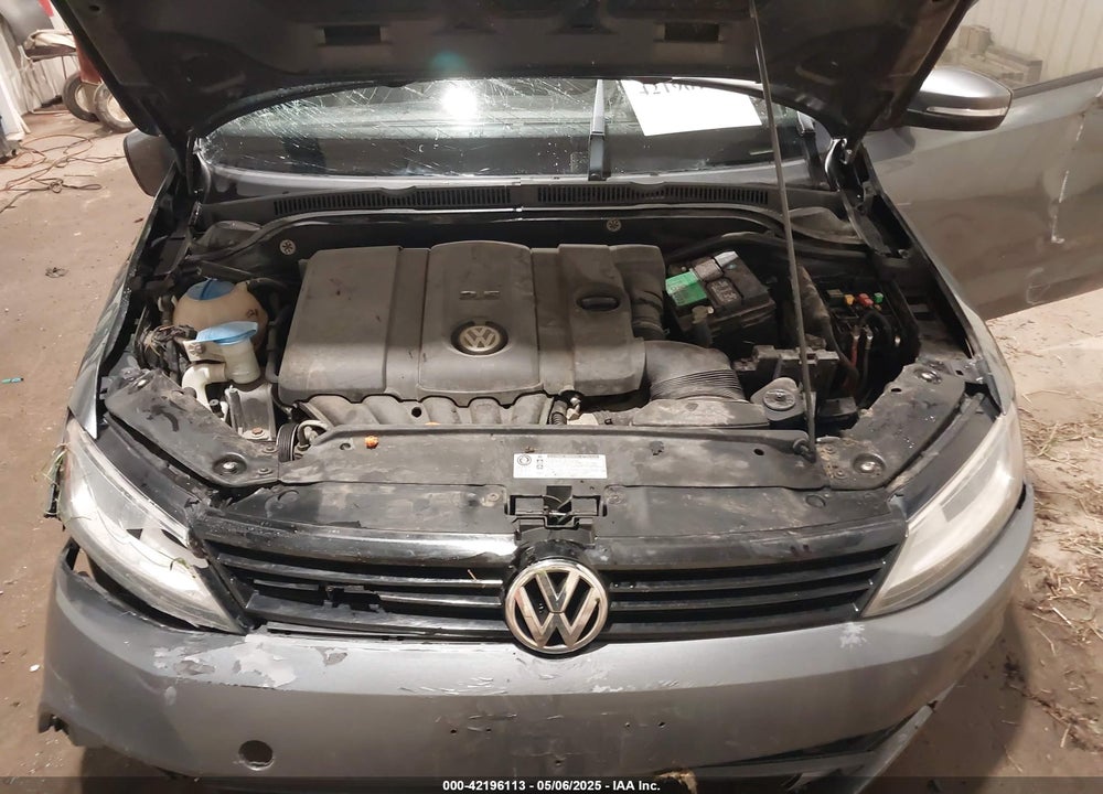 2011 VOLKSWAGEN JETTA VIN: 3VWDX7AJ4BM005602