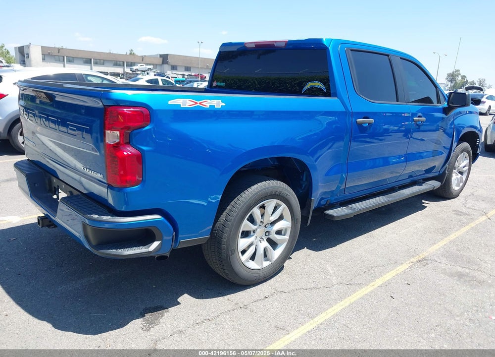2022 CHEVROLET SILVERADO 1500 4WD SHORT BED CUSTOM VIN: 1GCPDBEK5NZ643438