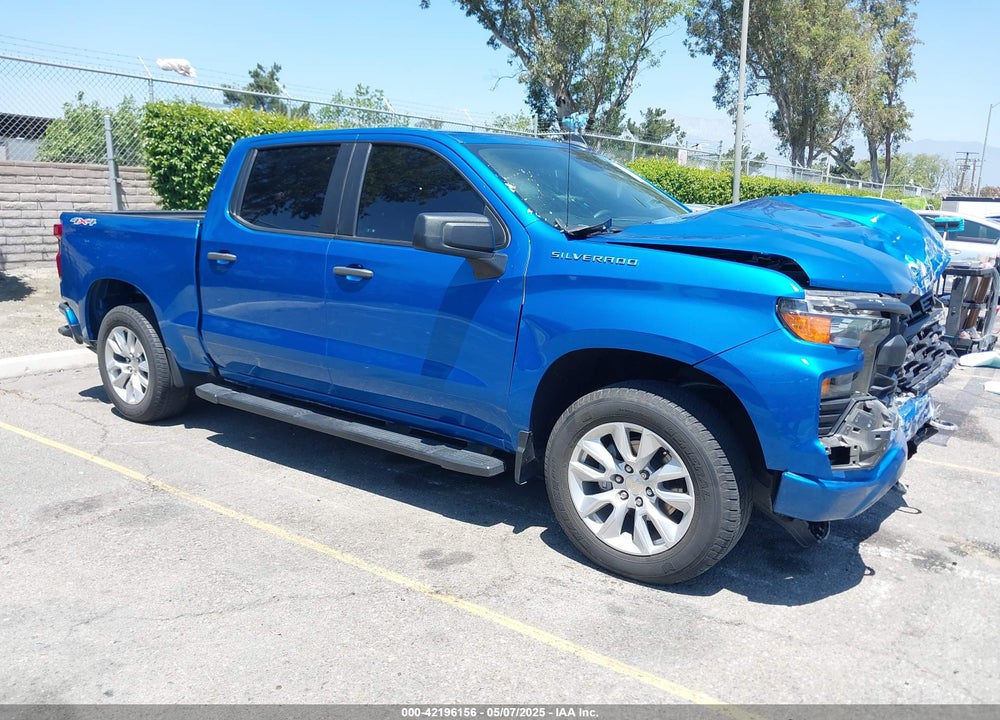 2022 CHEVROLET SILVERADO 1500 4WD SHORT BED CUSTOM VIN: 1GCPDBEK5NZ643438