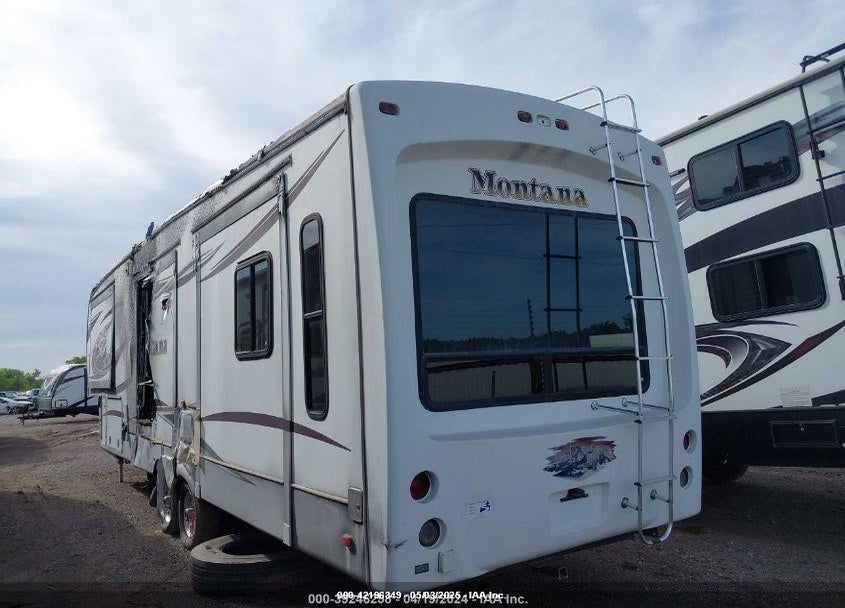 2011 KEYSTONE MONTANA VIN: 4YDF34025B4703337