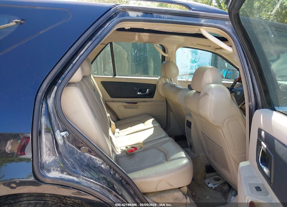 2004 CADILLAC SRX V8 VIN: 1GYDE63AX40107292
