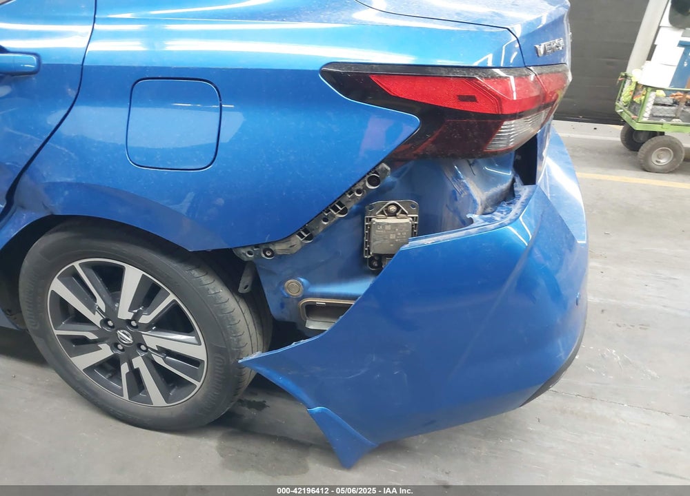 2020 NISSAN VERSA SV XTRONIC CVT VIN: 3N1CN8EV1LL911076