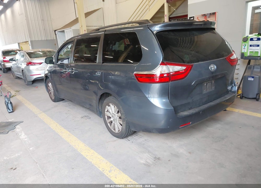 2015 TOYOTA SIENNA XLE 7 PASSENGER VIN: 5TDDK3DCXFS124994