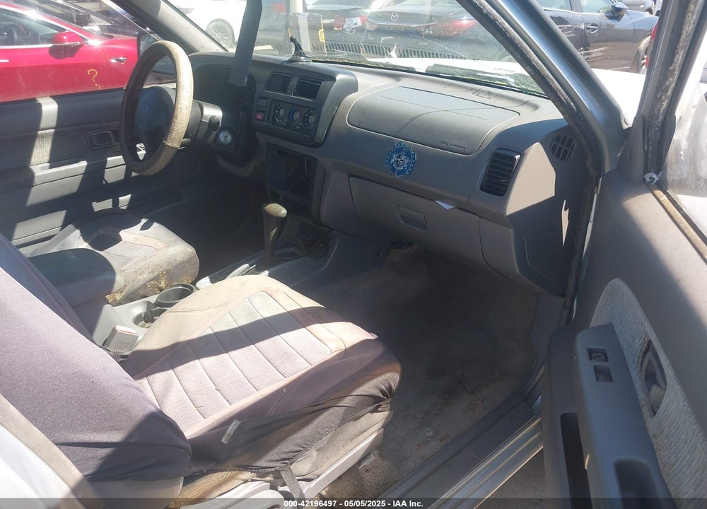 2000 NISSAN FRONTIER VIN: 1N6ED27T6YC344302