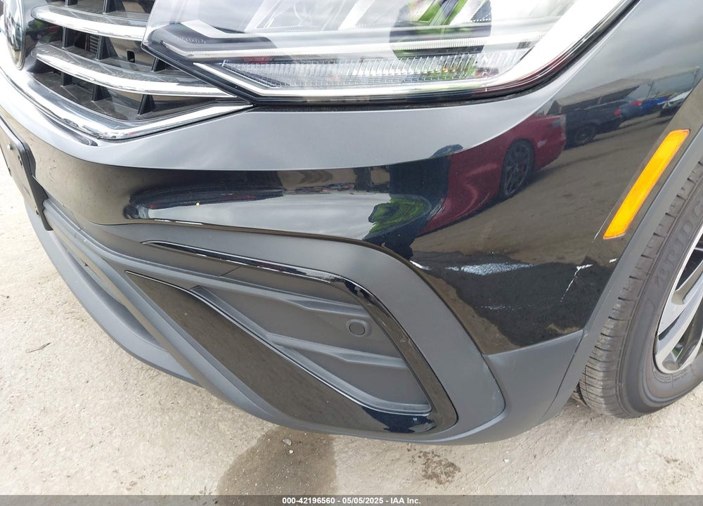 2024 VOLKSWAGEN TIGUAN VIN: 3VVRB7AX1RM175360