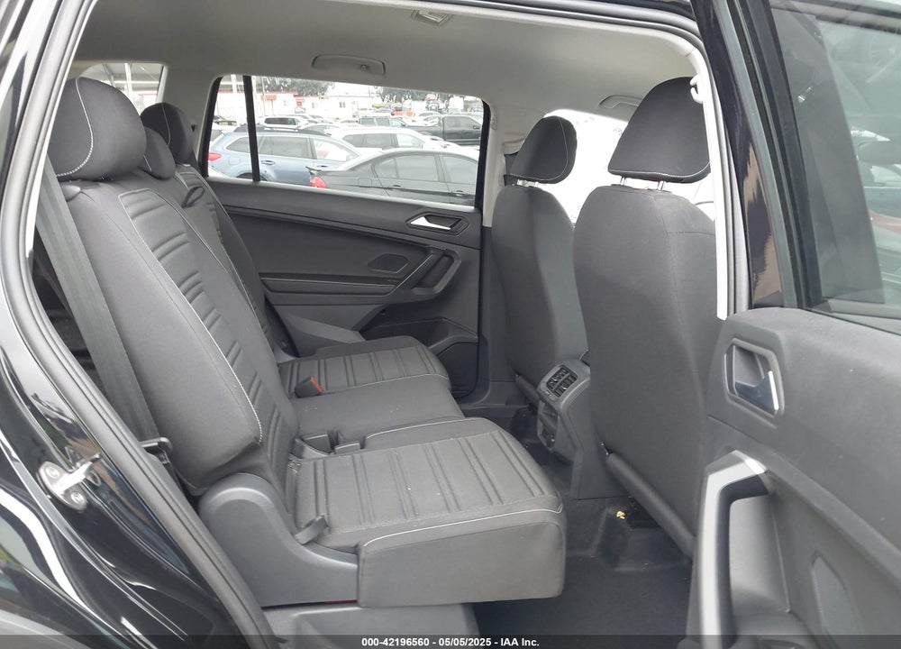 2024 VOLKSWAGEN TIGUAN VIN: 3VVRB7AX1RM175360