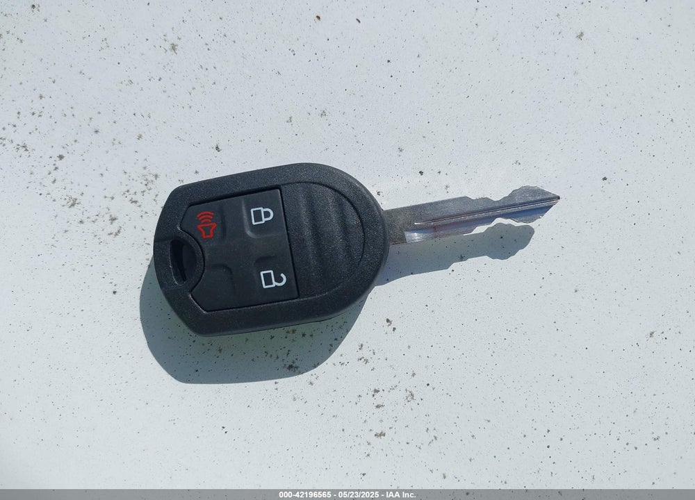 2008 FORD ESCAPE VIN: 1FMCU03108KB04750
