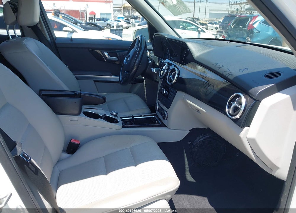 2014 MERCEDES-BENZ GLK VIN: WDCGG5HB7EG222301