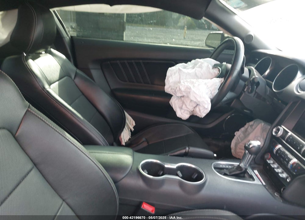 2021 FORD MUSTANG VIN: 1FA6P8CF1M5137340