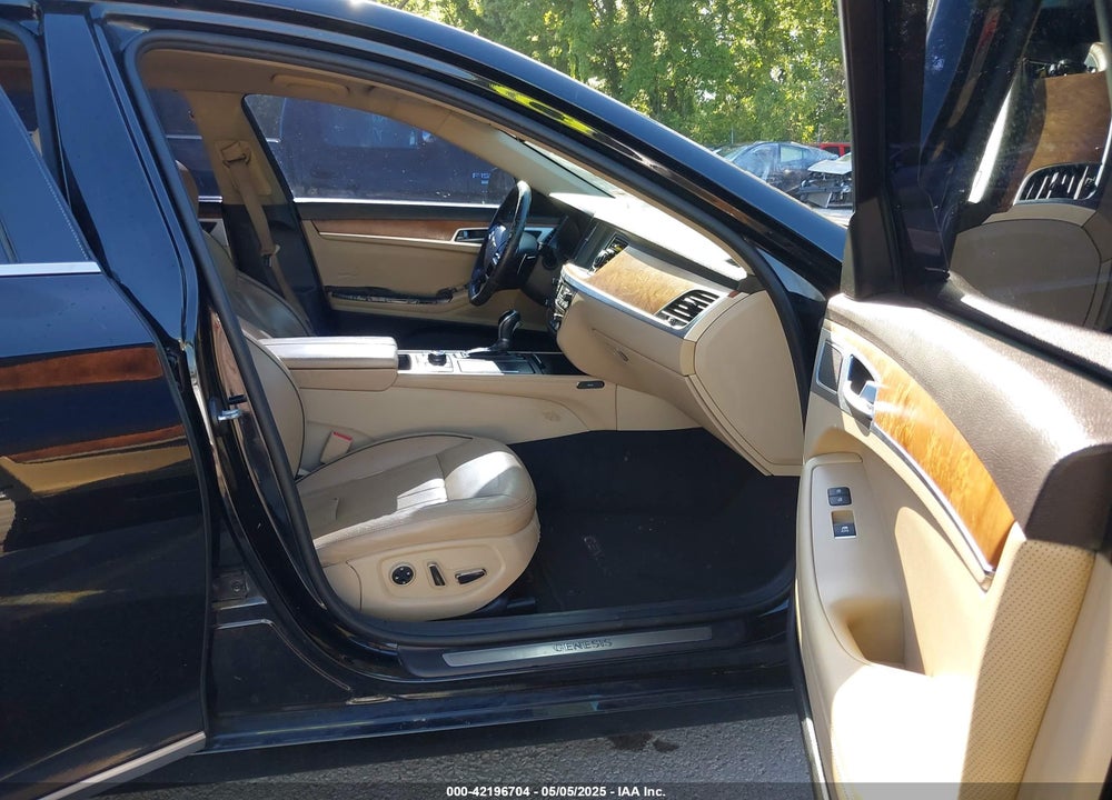 2015 HYUNDAI GENESIS 5.0 VIN: KMHGN4JF3FU085410