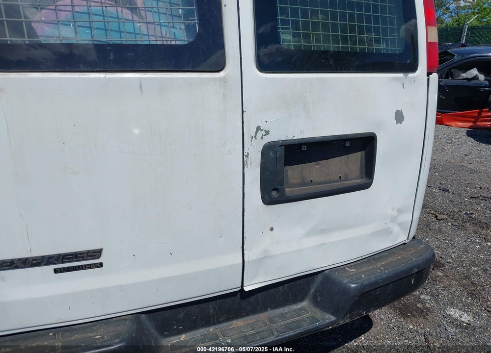 2011 CHEVROLET EXPRESS 1500 WORK VAN VIN: 1GCSGAFX5B1149354