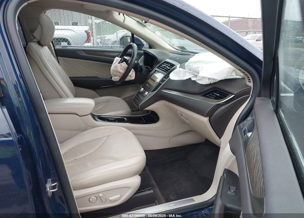2018 LINCOLN MKC VIN: 5LMCJ3D91JUL28728