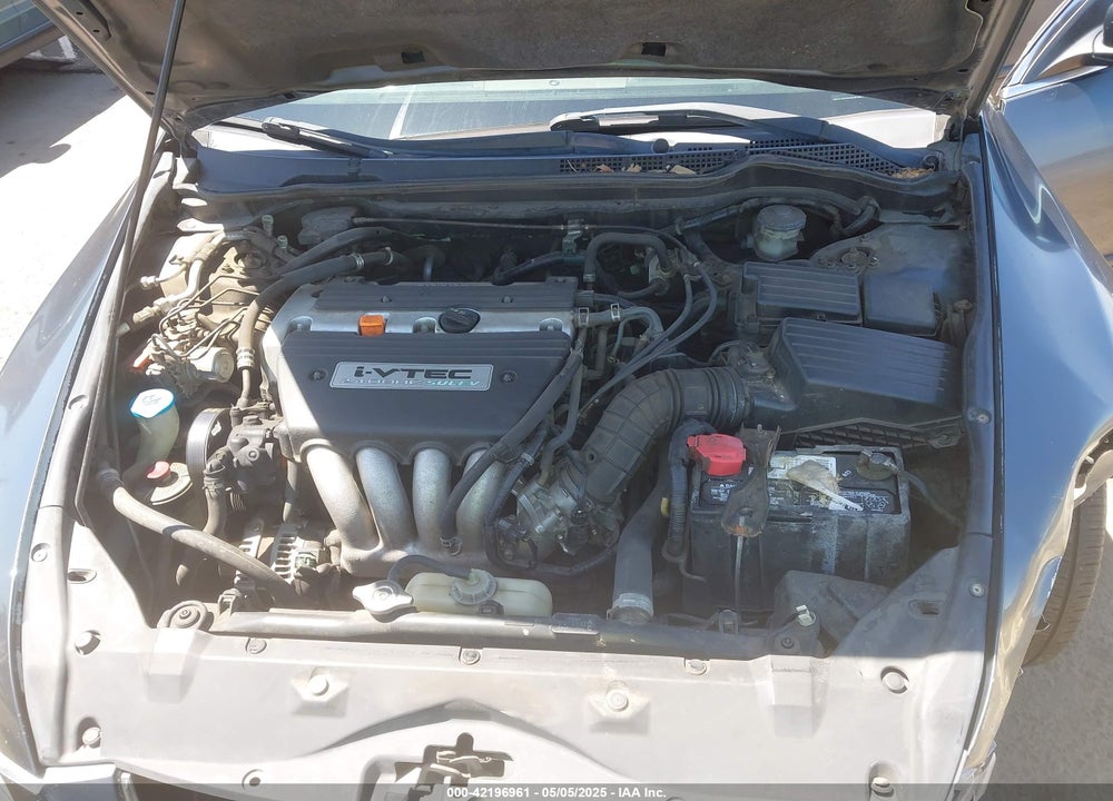 2004 HONDA ACCORD VIN: JHMCM56664C038412