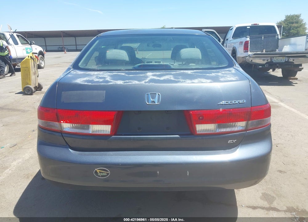 2004 HONDA ACCORD VIN: JHMCM56664C038412