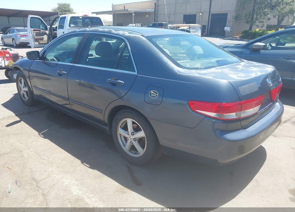 2004 HONDA ACCORD VIN: JHMCM56664C038412