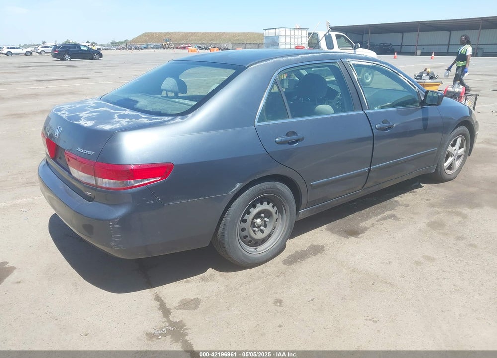 2004 HONDA ACCORD VIN: JHMCM56664C038412