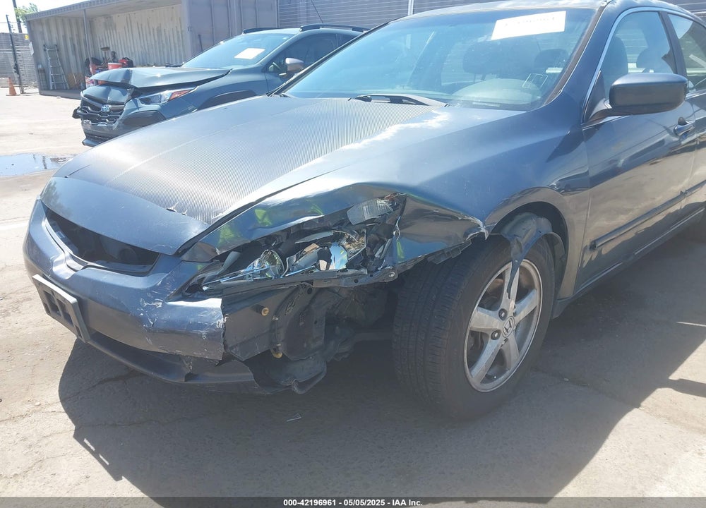 2004 HONDA ACCORD VIN: JHMCM56664C038412