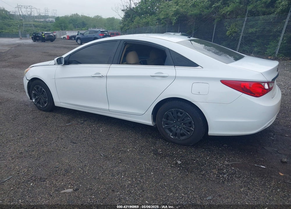 2012 HYUNDAI SONATA VIN: 5NPEB4AC7CH376749