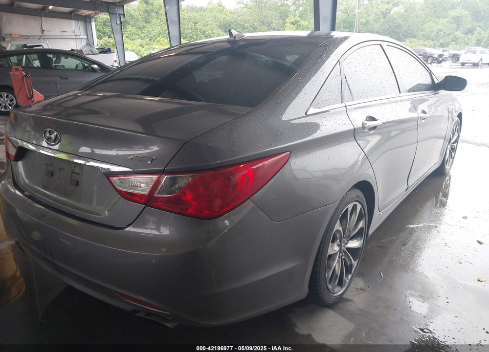 2011 HYUNDAI SONATA VIN: 5NPEC4AB6BH206501