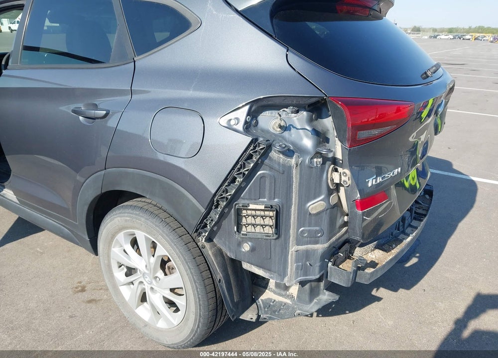 2019 HYUNDAI TUCSON SE VIN: KM8J2CA45KU890701