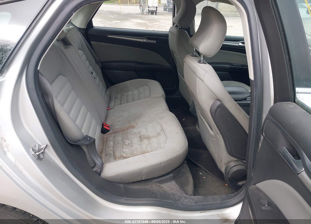2015 FORD FUSION S VIN: 3FA6P0G79FR255432