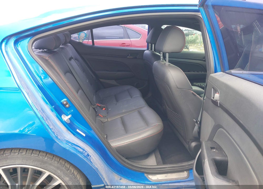 2018 HYUNDAI ELANTRA VIN: KMHD04LB6JU482534