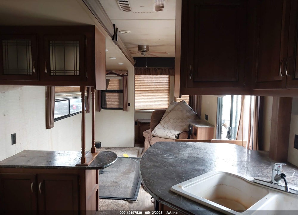 2016 KEYSTONE RIVER 405 FL VIN: 4YDT40525GW160388