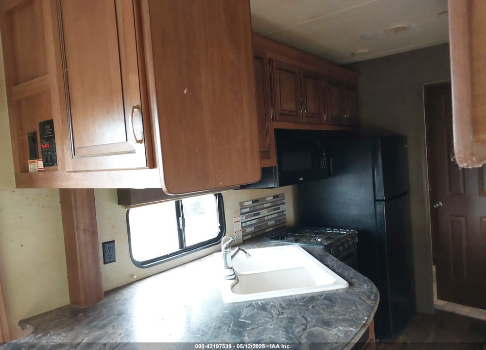 2016 KEYSTONE RIVER 405 FL VIN: 4YDT40525GW160388