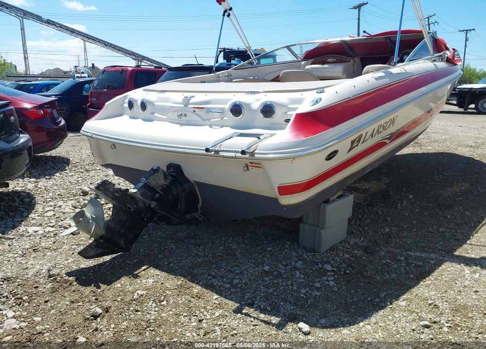2003 LARSON OTHER VIN: LAR71550D303