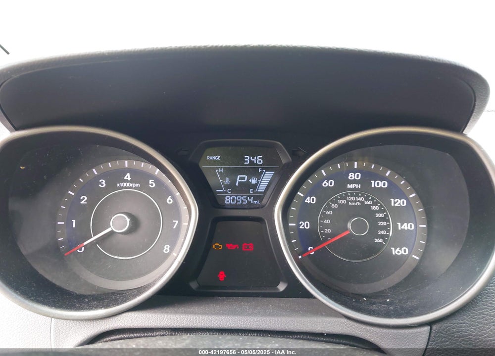 2016 HYUNDAI ELANTRA VIN: 5NPDH4AE6GH744789