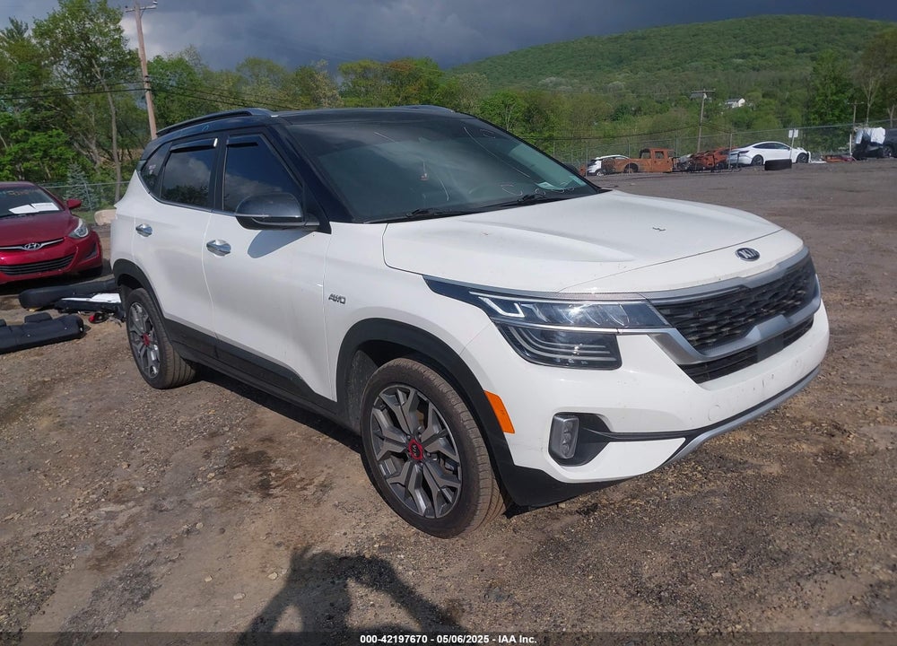 2021 KIA SELTOS SX TURBO VIN: KNDETCA23M7218221