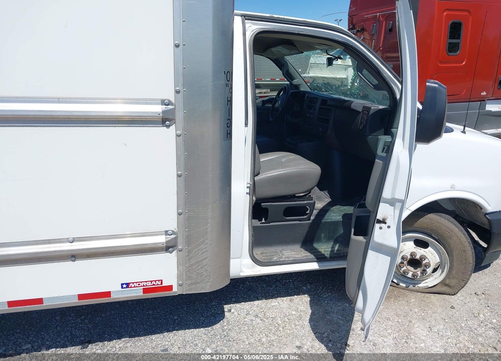 2023 GMC SAVANA CUTAWAY WORK VAN VIN: 7GZ37TC71PN004366