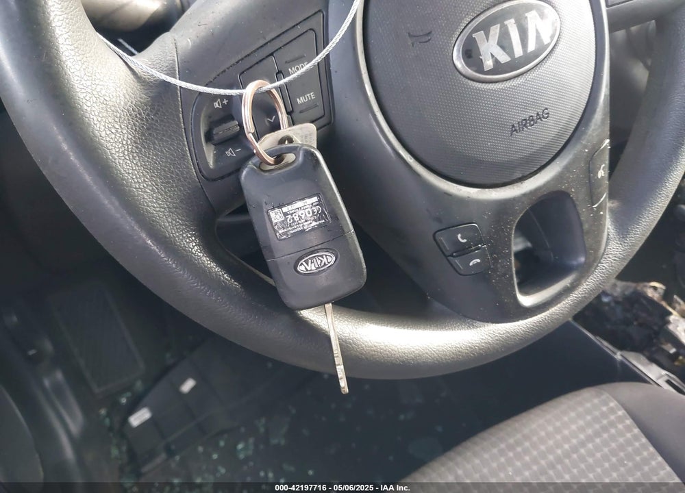2013 KIA SOUL VIN: KNDJT2A56D7489616
