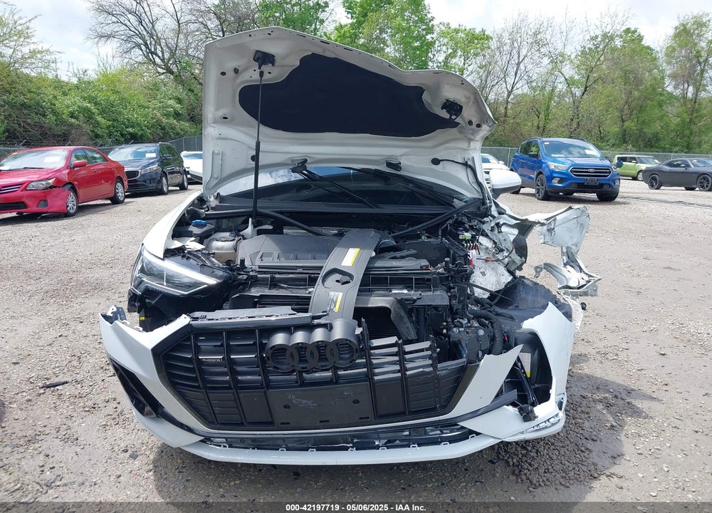 2022 AUDI Q3 VIN: WA1EECF3XN1007804