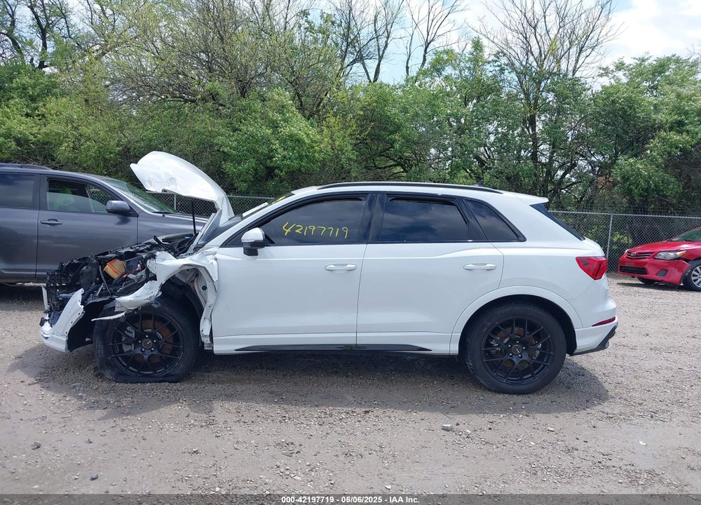 2022 AUDI Q3 VIN: WA1EECF3XN1007804