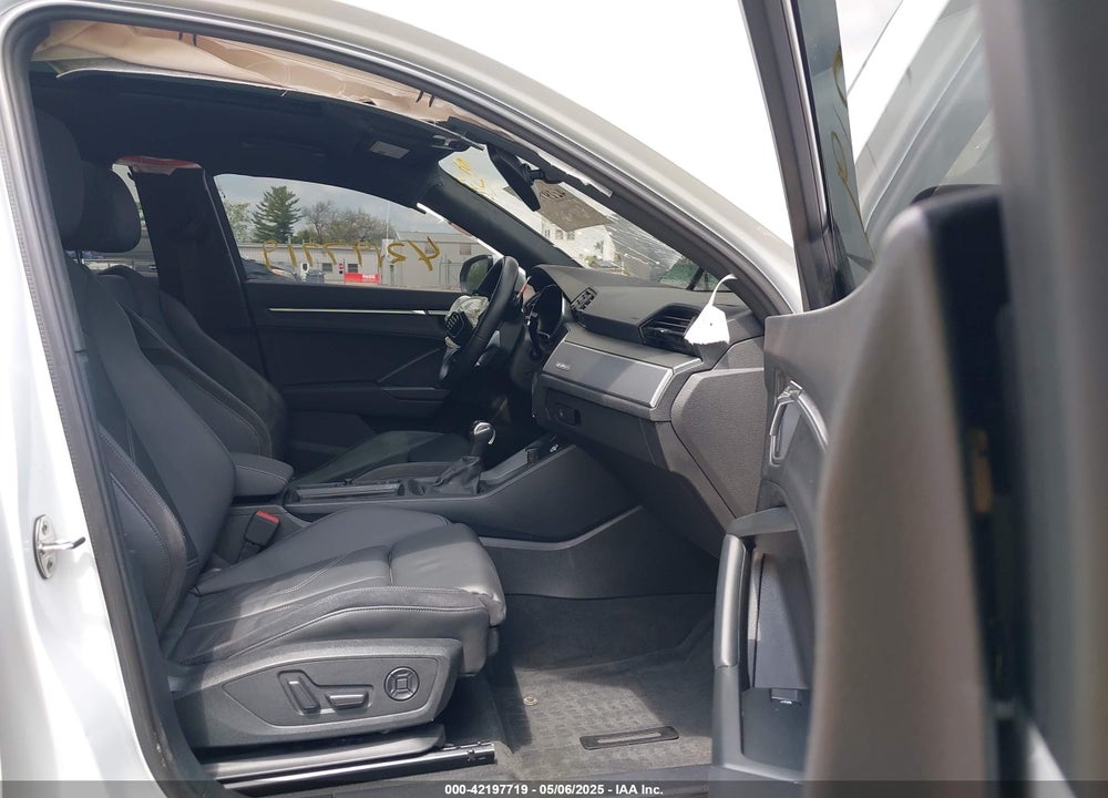 2022 AUDI Q3 VIN: WA1EECF3XN1007804