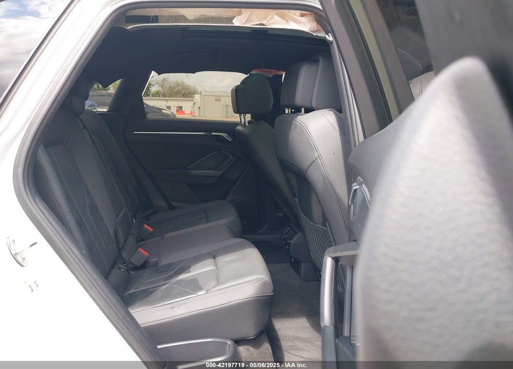 2022 AUDI Q3 VIN: WA1EECF3XN1007804