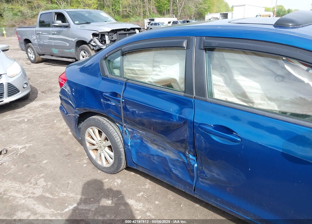 2012 HONDA CIVIC VIN: 2HGFB2F88CH551193