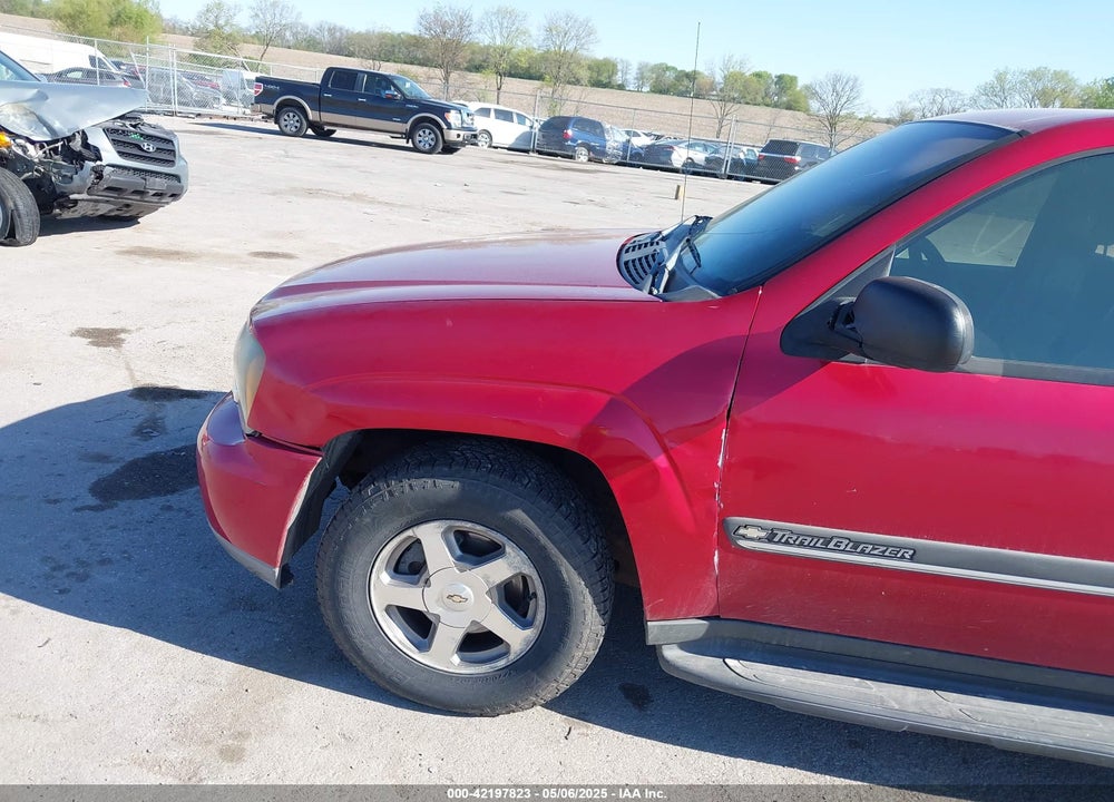 2002 CHEVROLET TRAILBLAZER LT VIN: 1GNDT13S222516693